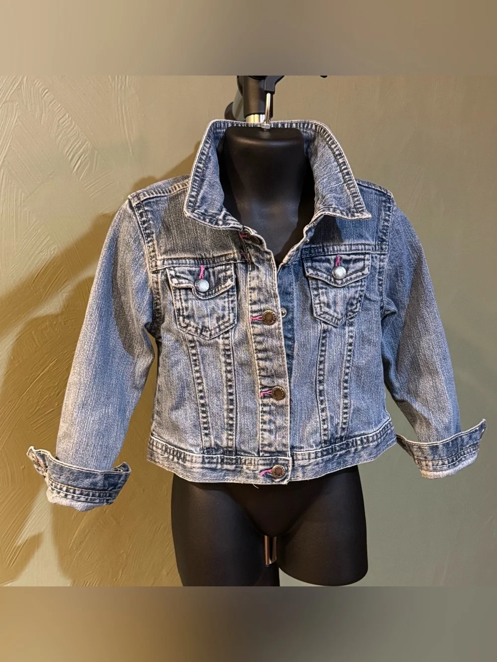 Genuine Kids from OshKosh Girls Denim Jacket Size 5T Medium Wash GUC Snap Front